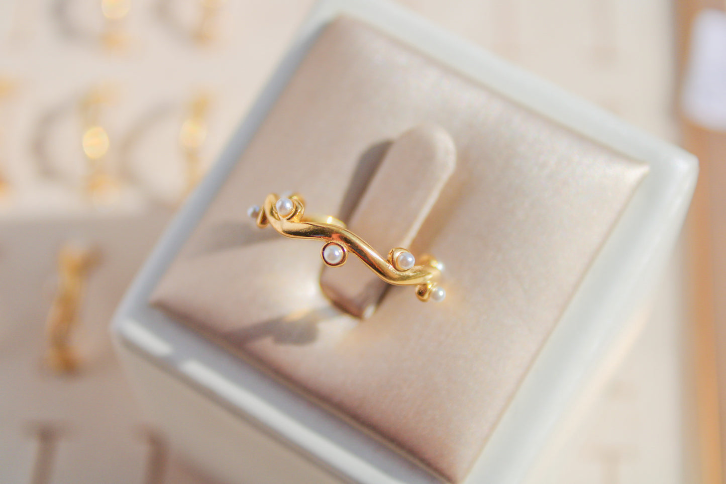Dainty Pearl Ring