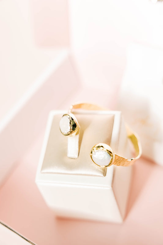 Circled Pearl Bangle