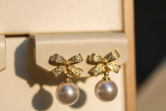 Bailey Bow and Pearl Studs
